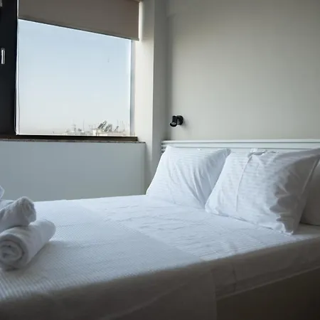 Downtown Apartment *